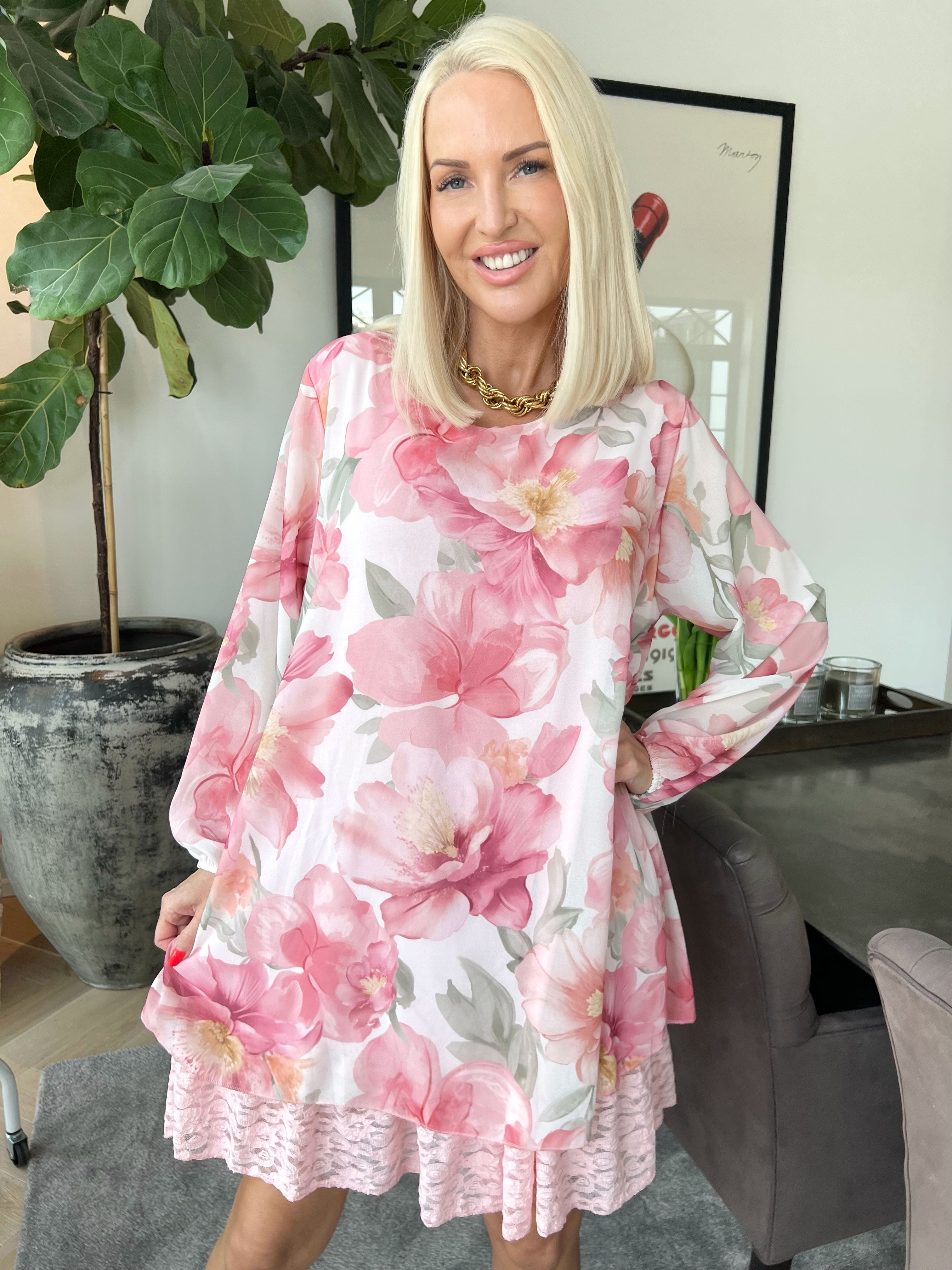 Lauren - Tunikakjole i chiffon med blomsterprint og blondekant